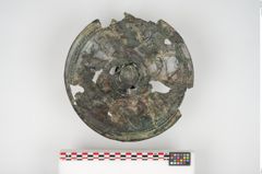 Foto von Bronzedeckel (NHMW-PRAE-025816)